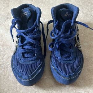 ASICS may Flex wrestling shoes